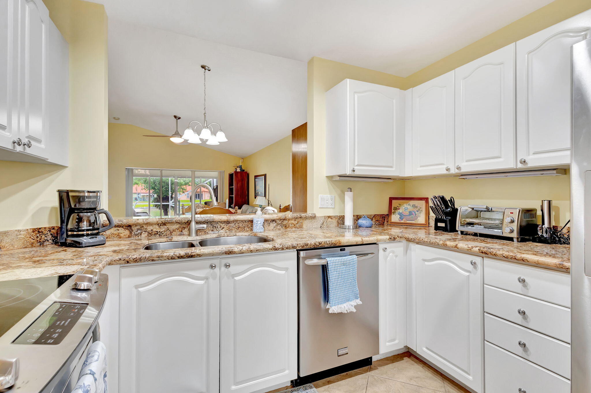 5205 Edenwood Road Riviera Beach, FL 33418 - Photo 22 of 77 12-web-or-mls-5D1A4457