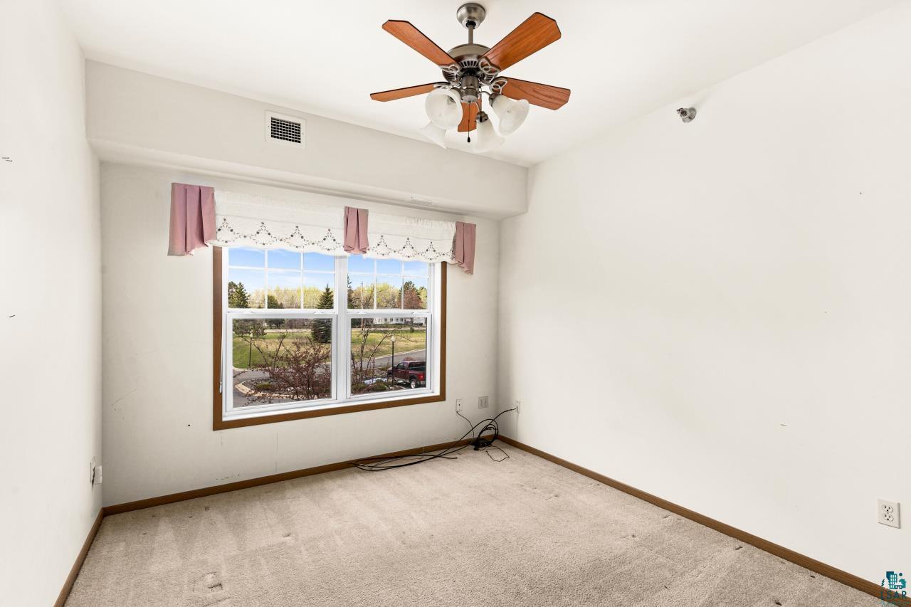 4042 Haines Road, Unit 205 Duluth, MN 55811 - Photo 20 of 44