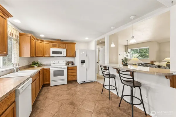 $590,000 | 20813 66th Avenue East, Spanaway, WA 98387