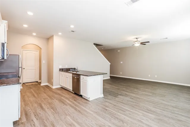 $1,690 | 26119 Hals Drive, Magnolia, TX 77355