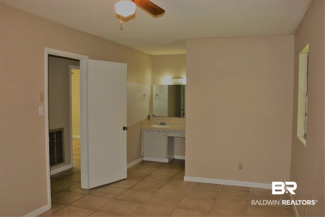 18832 Florida Street Robertsdale, AL 36567 - Photo 13 of 20