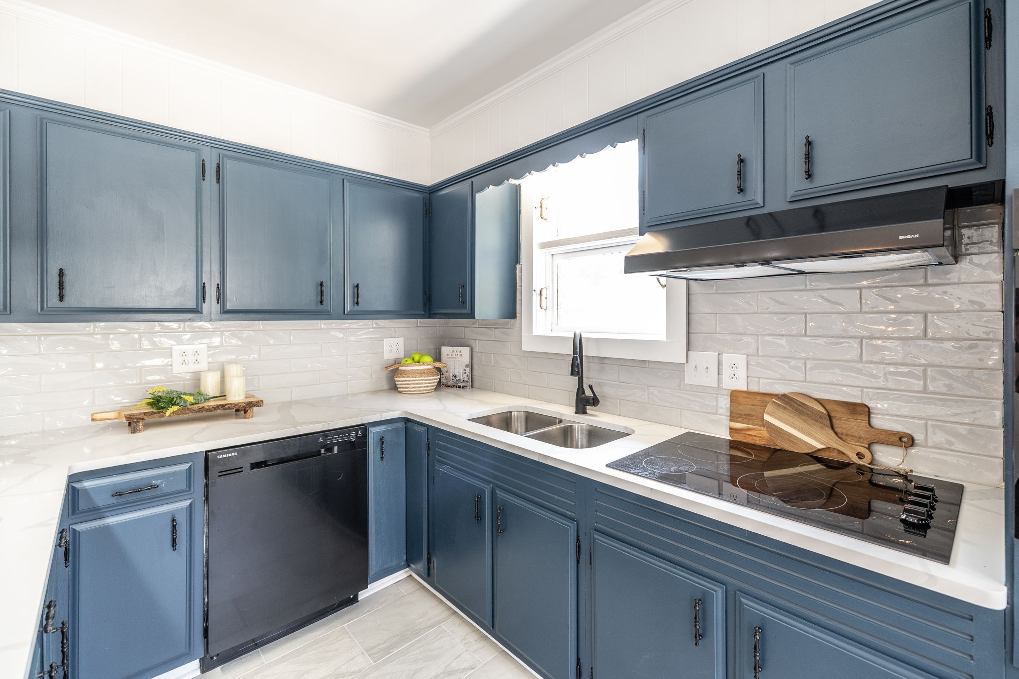 311 North Walnut Street Springfield, TN 37172 - Photo 24 of 79 a kitchen with stainless steel appliances granite countertop a sink stove and cabinets