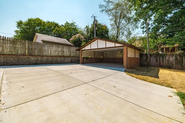 $499,900 | 311 North Walnut Street, Springfield, TN 37172