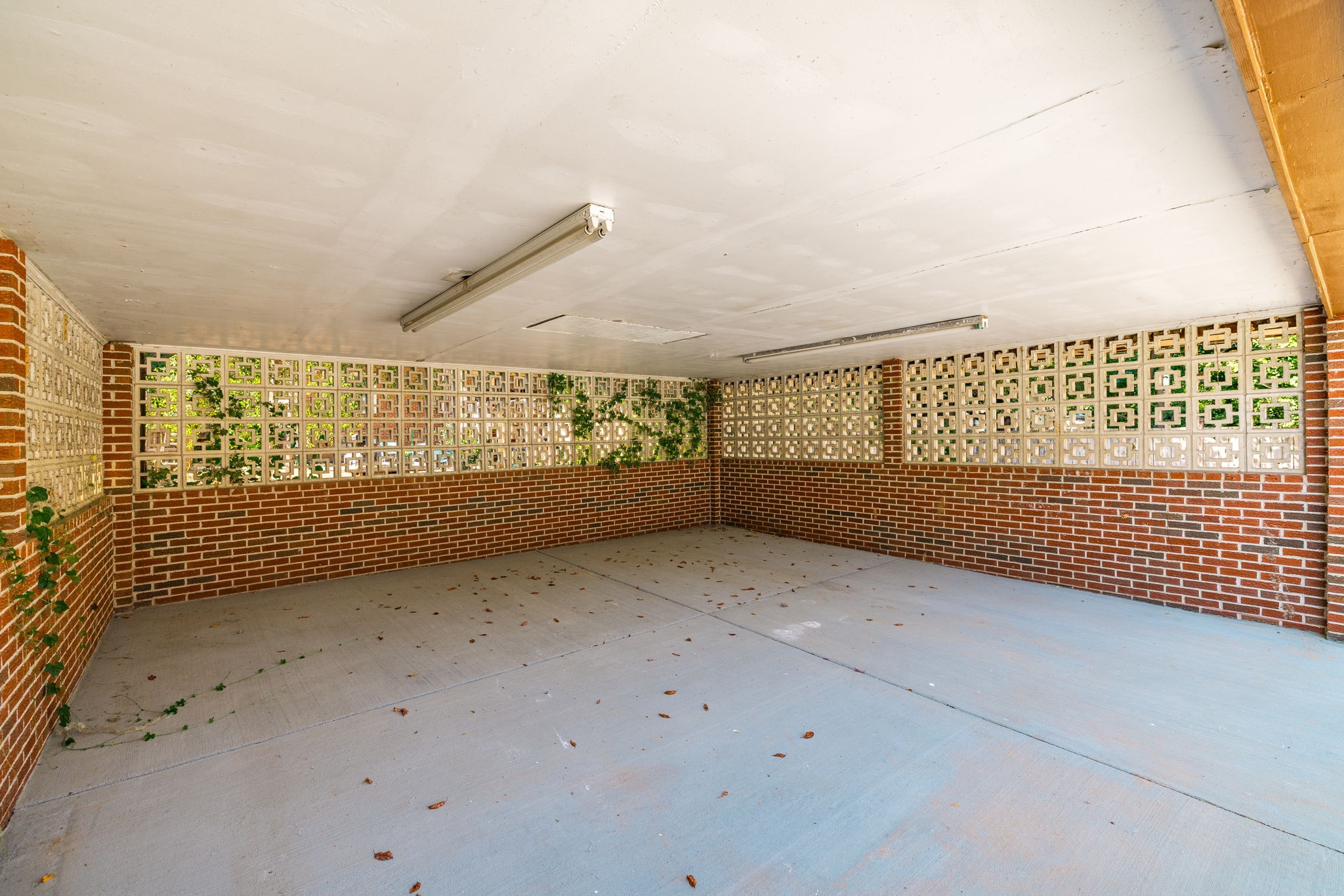 311 North Walnut Street Springfield, TN 37172 - Photo 76 of 79 a view of an empty room