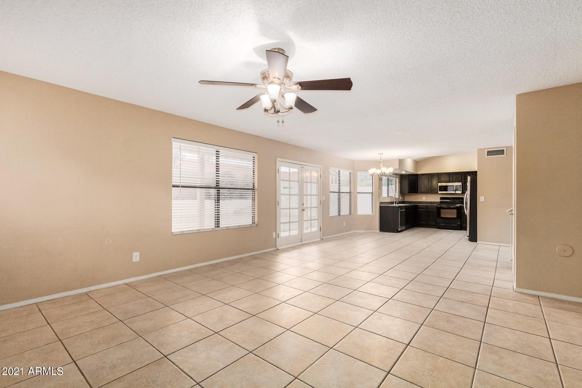 2758 East Rockledge Road Phoenix, AZ 85048 - Photo 8 of 44 2758 E Rockledge Road