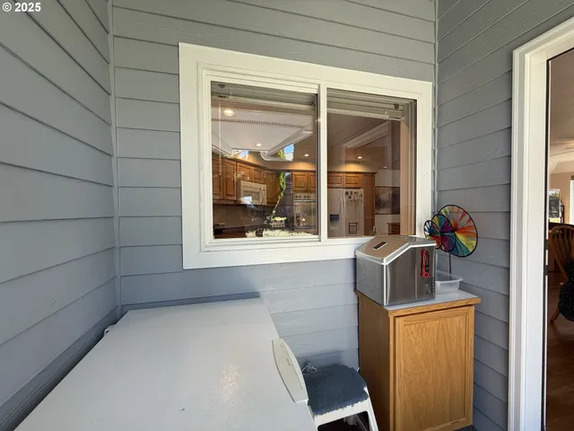 $725,000 | 210 Schooner Bay Drive, Brookings, OR 97415