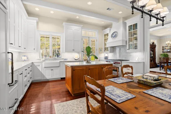 $985,000 | 4164 Magnolia Pisgah Road, Summit, MS 39666