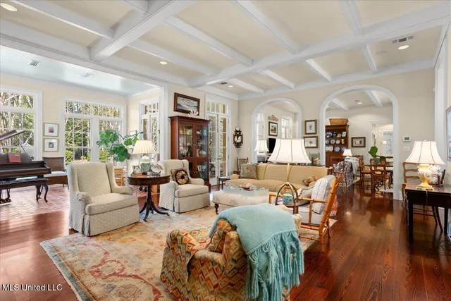 $985,000 | 4164 Magnolia Pisgah Road, Summit, MS 39666