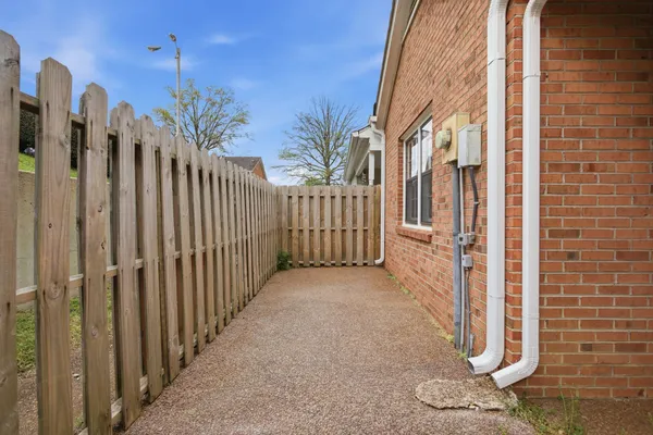 $299,000 | 2043 Union Place, Columbia, TN 38401