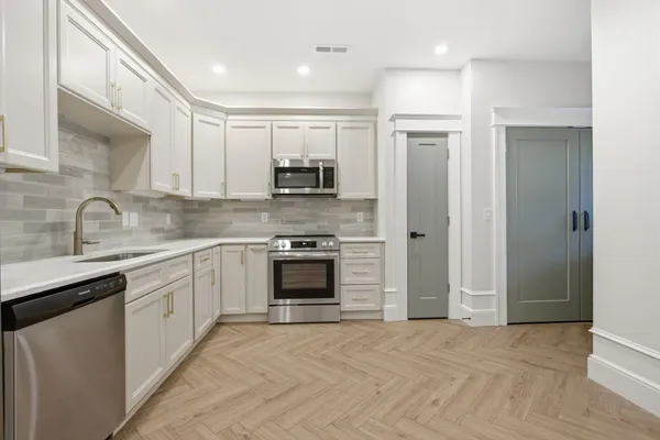 $299,000 | 2043 Union Place, Columbia, TN 38401