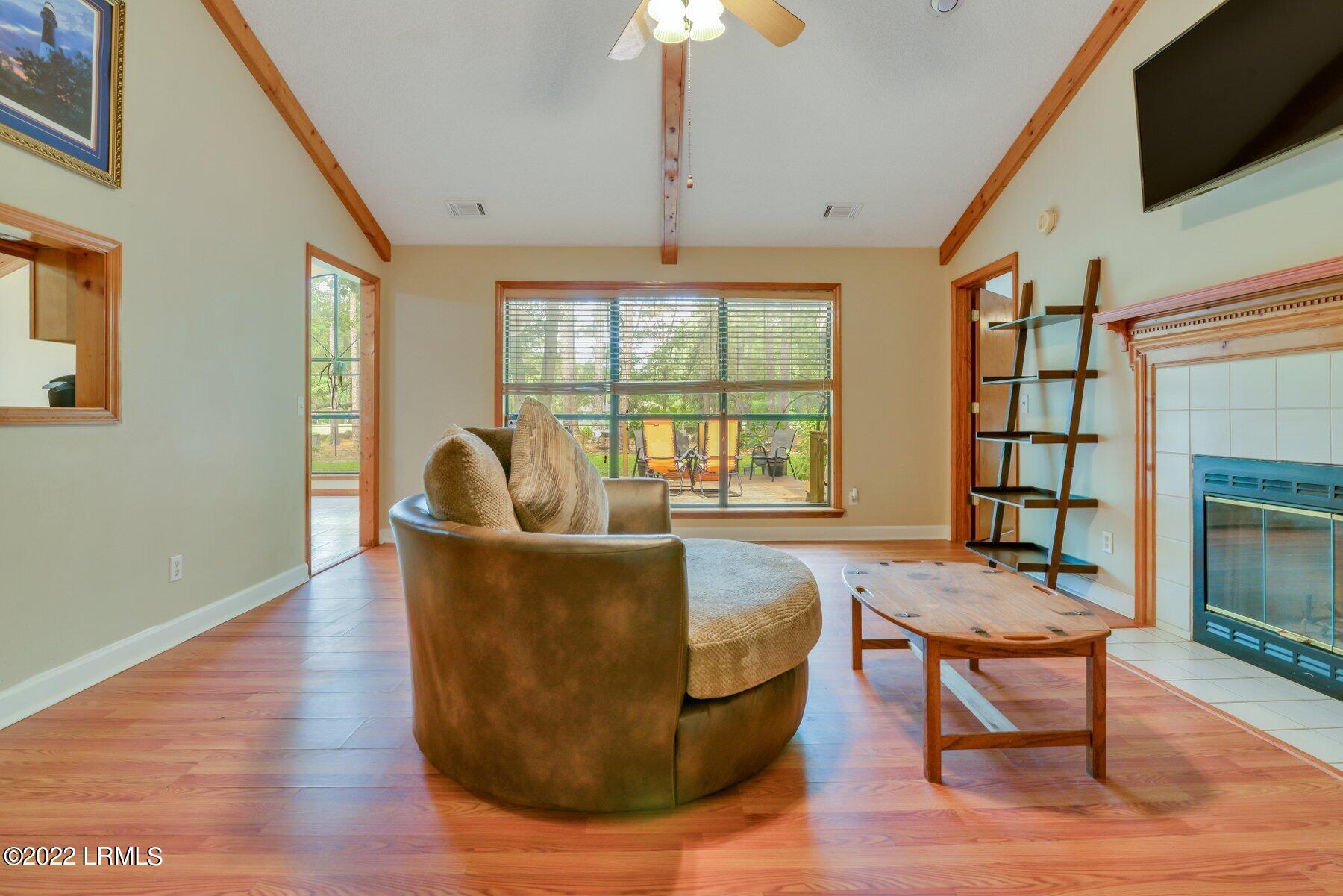 599 Sams Point Road Beaufort, SC 29907 - Photo 7 of 42 _DSC1055.jpg-SMALL