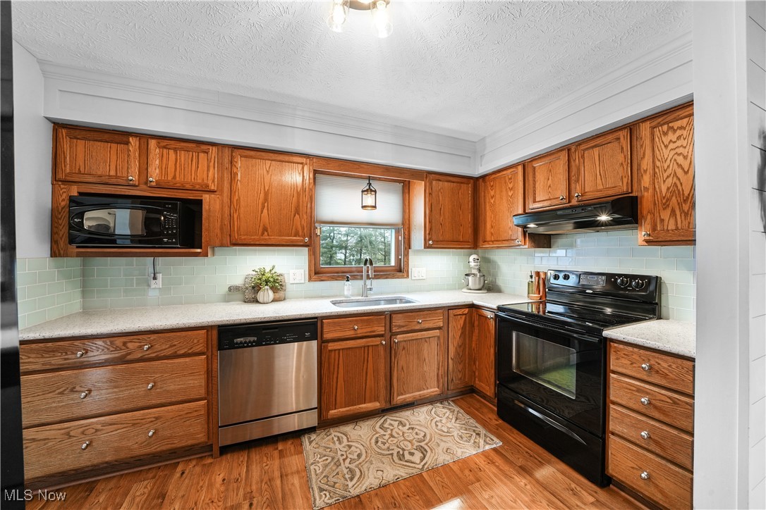 4246 Newcomer Road Stow, OH 44224 - Photo 9 of 28