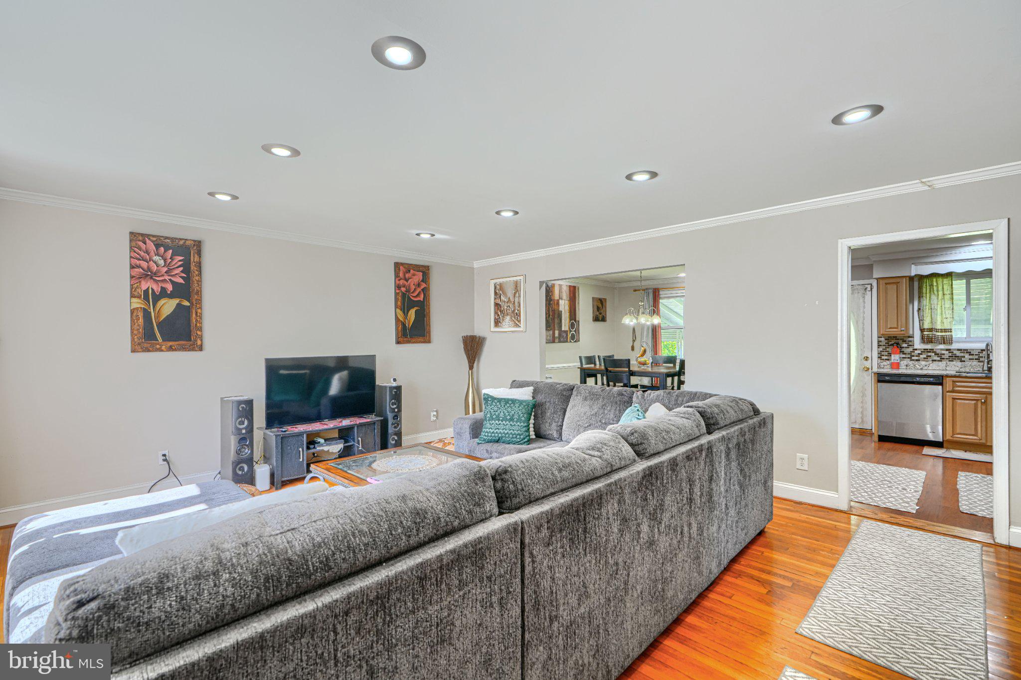 3708 Cassen Road Randallstown, MD 21133 - Photo 2 of 38 a living room with furniture and a flat screen tv