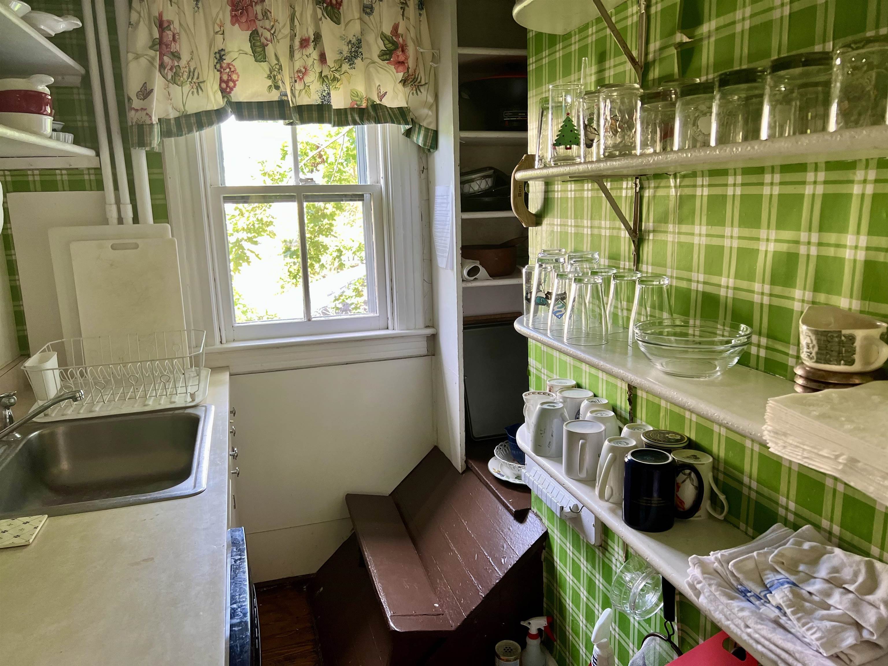 78 Franklin Road Manchester, VT 05254 - Photo 11 of 25