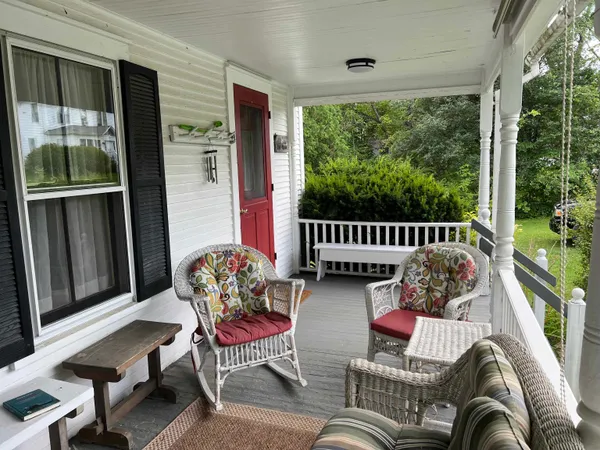 $3,200 | 78 Franklin Road, Manchester, VT 05254