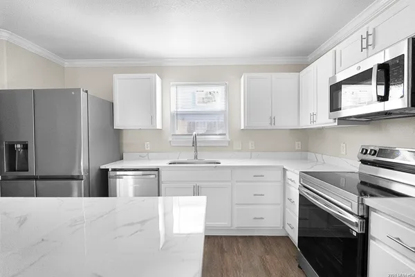 $1,575 | 11002 Moonlit, San Antonio, TX 78252