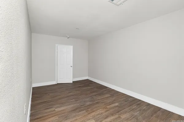 $1,575 | 11002 Moonlit, San Antonio, TX 78252