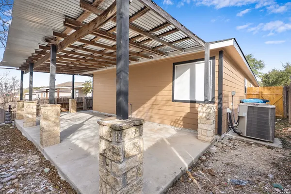 $1,575 | 11002 Moonlit, San Antonio, TX 78252