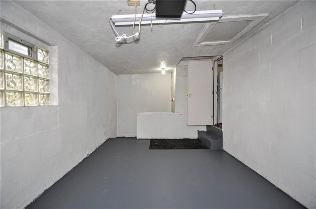 571 Simpson Howell Road Elizabeth, PA 15037 - Photo 17 of 37 Gallery Image 17
