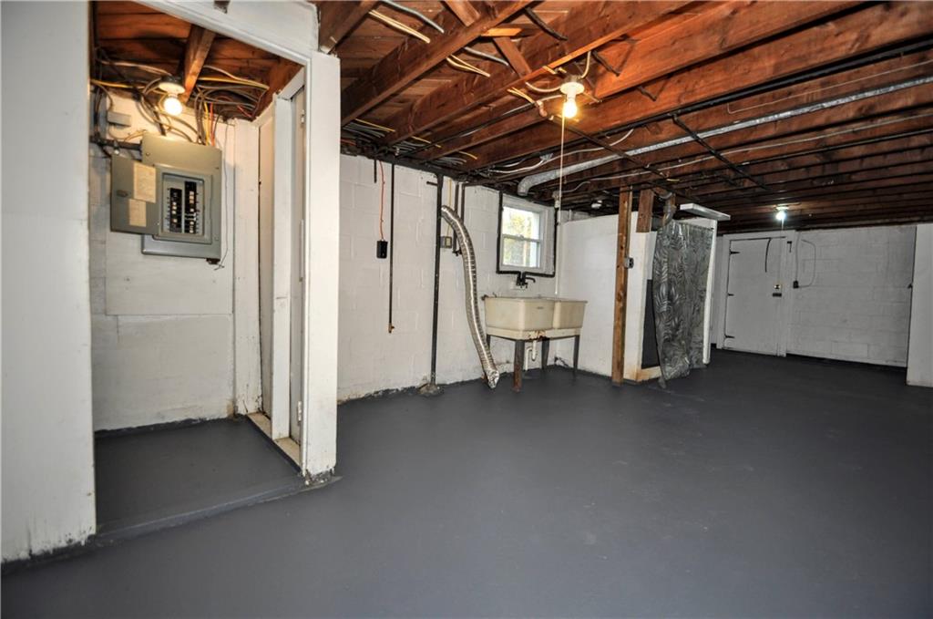 571 Simpson Howell Road Elizabeth, PA 15037 - Photo 20 of 37 Gallery Image 20