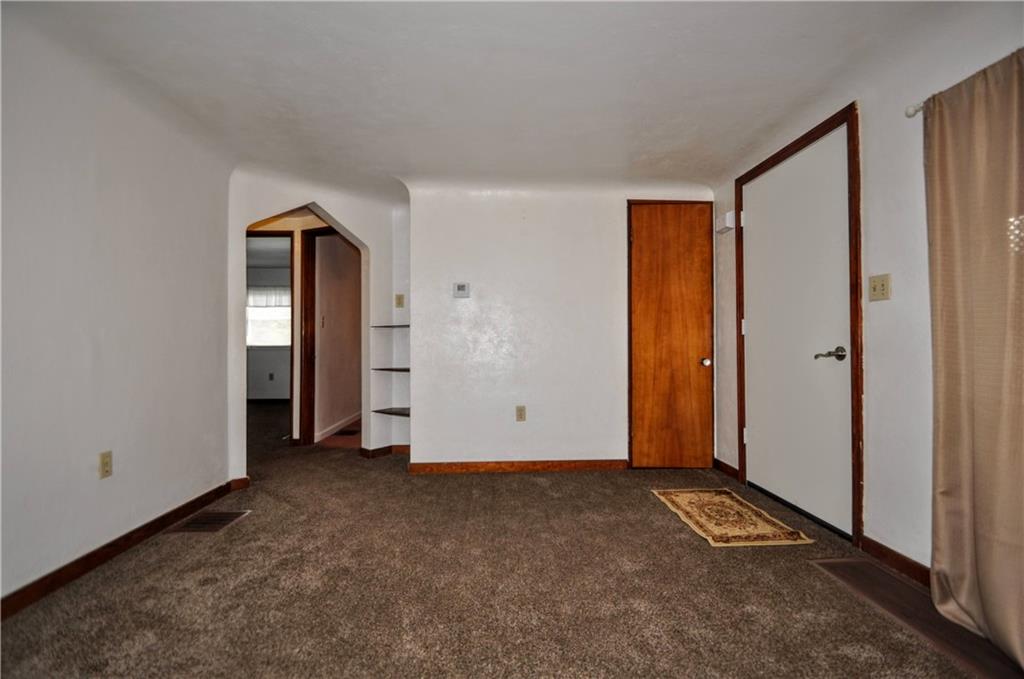 571 Simpson Howell Road Elizabeth, PA 15037 - Photo 7 of 37 Gallery Image 7