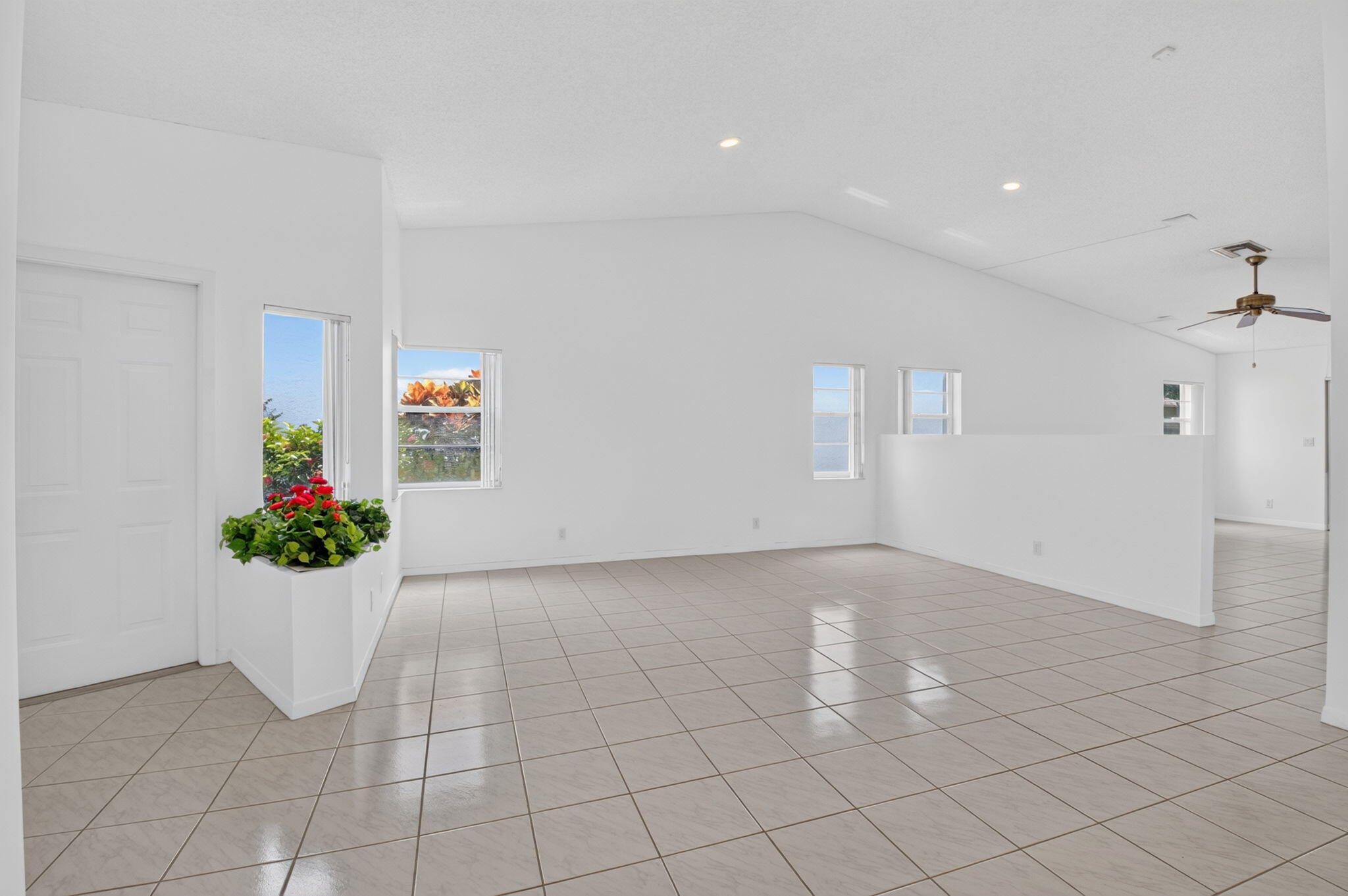 10048 Country Brook Road Boca Raton, FL 33428 - Photo 8 of 54 19-web-or-mls-DSC_3505