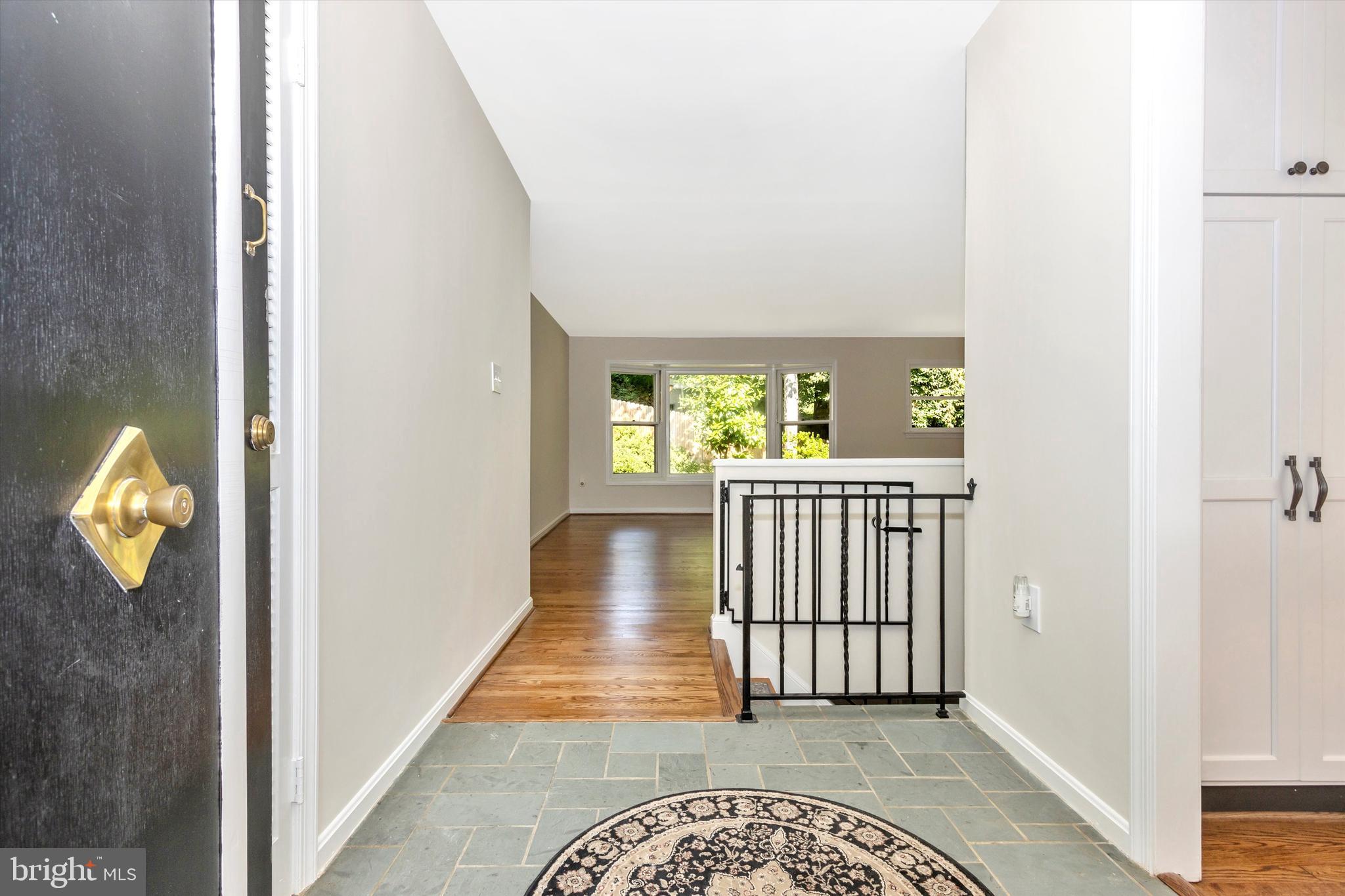 2136 Edgewater Parkway Silver Spring, MD 20903 - Photo 3 of 58