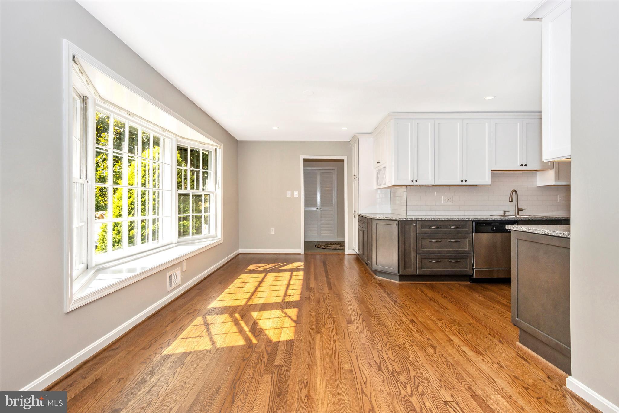 2136 Edgewater Parkway Silver Spring, MD 20903 - Photo 21 of 58
