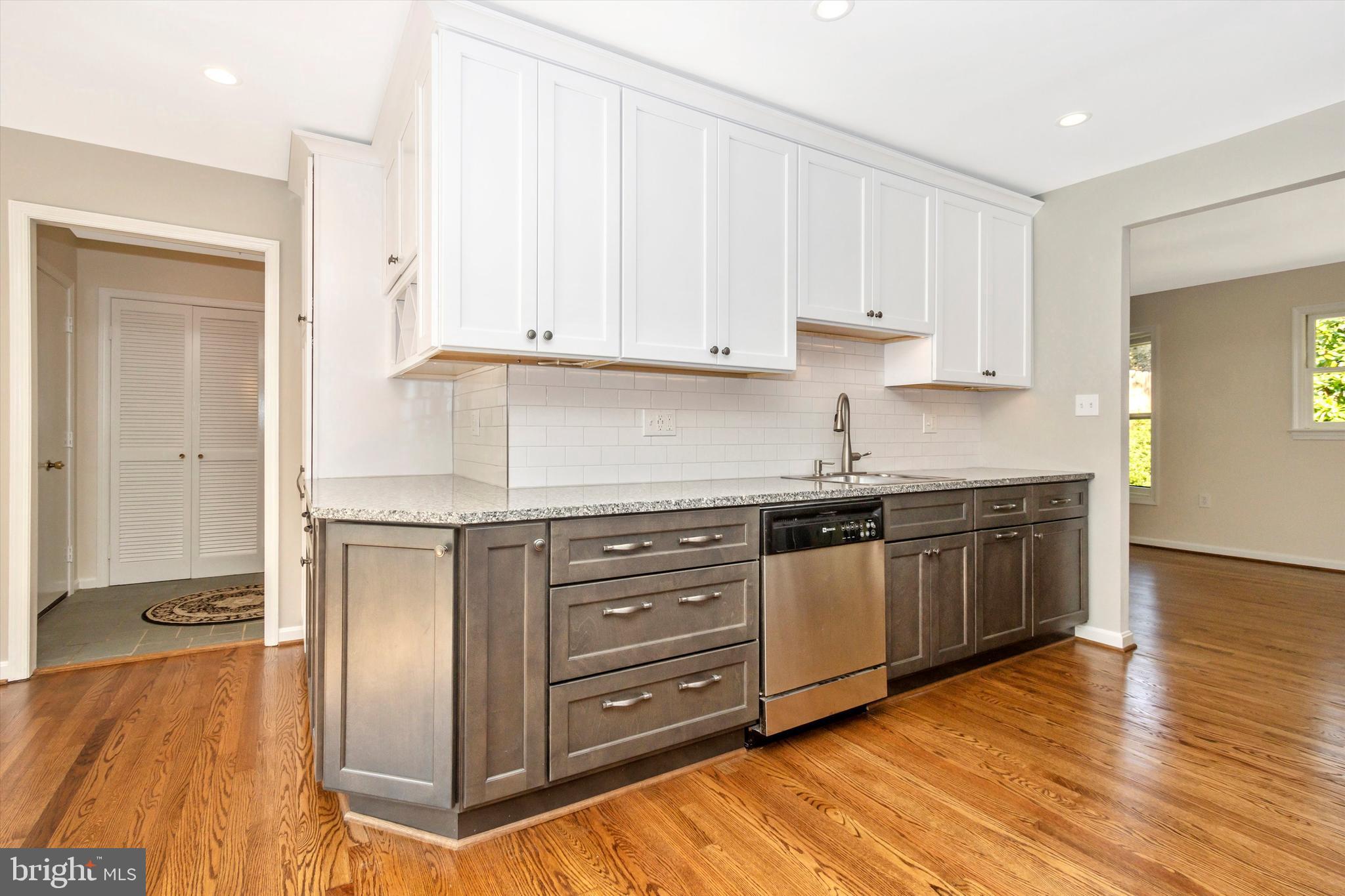 2136 Edgewater Parkway Silver Spring, MD 20903 - Photo 25 of 58