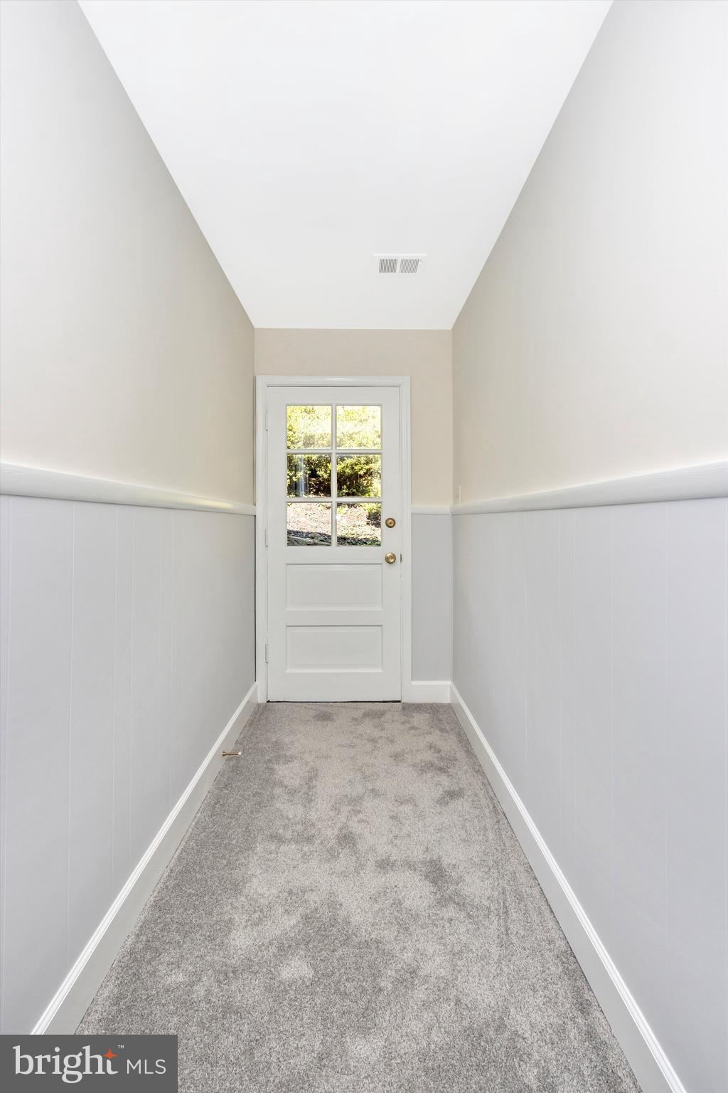 2136 Edgewater Parkway Silver Spring, MD 20903 - Photo 32 of 58