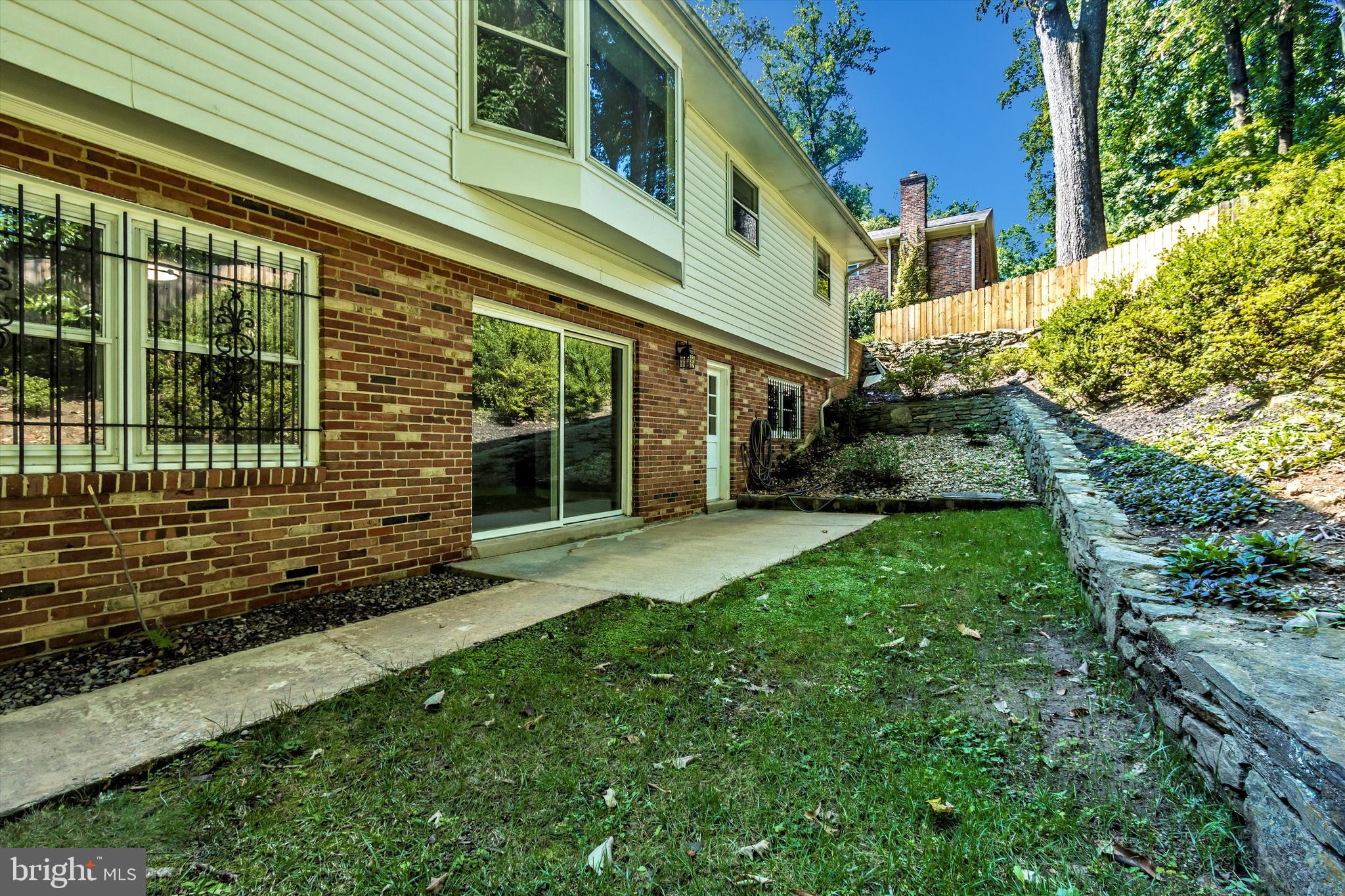 2136 Edgewater Parkway Silver Spring, MD 20903 - Photo 43 of 58