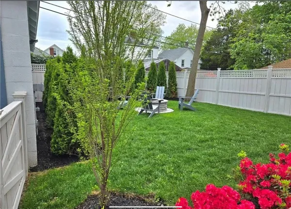 $25,000 | 21 Bedlow Avenue, Newport, RI 02840