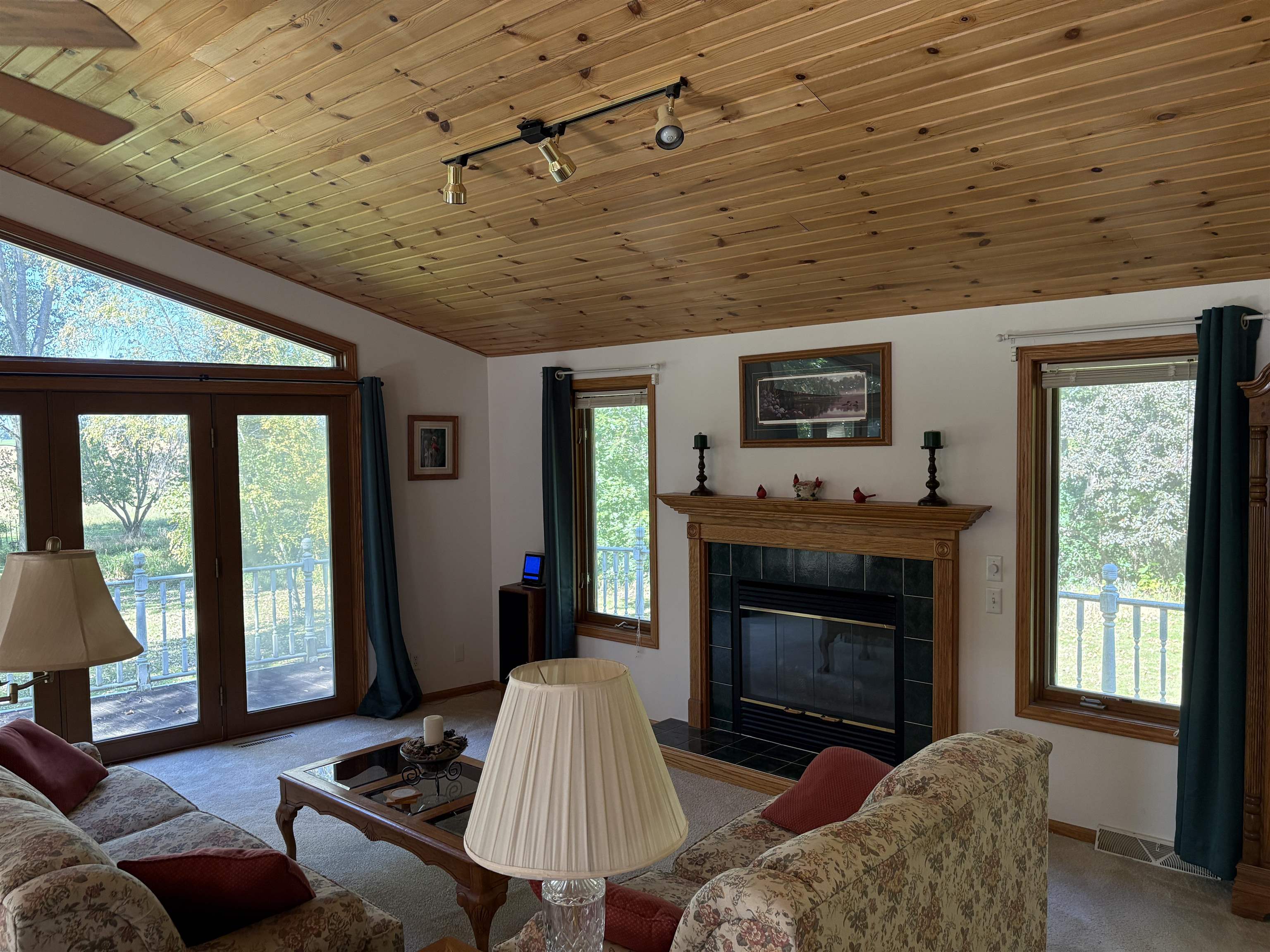 3956 County Rd G Oshkosh, WI 54904 - Photo 14 of 32 Gallery Image 14