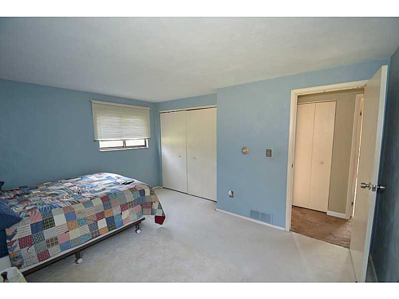 68 Maplewood Road Pittsburgh, PA 15209 - Photo 13 of 24 Master Bedroom. Master bedroom.