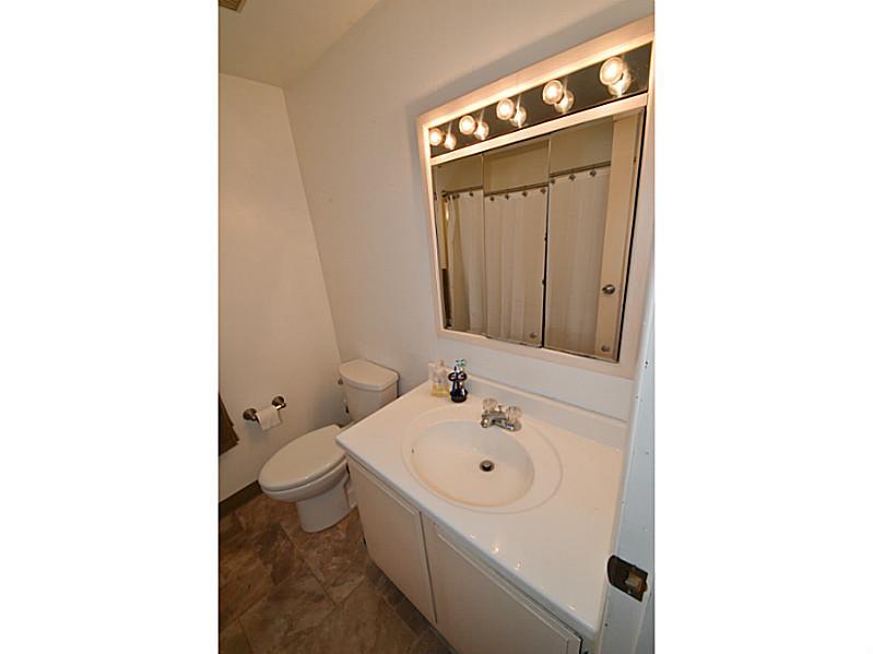 68 Maplewood Road Pittsburgh, PA 15209 - Photo 17 of 24 Full Bath. Full bathroom with tub and shower and over sized vanity.