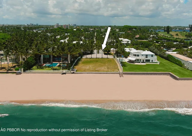 a view of a swimming pool and lake view