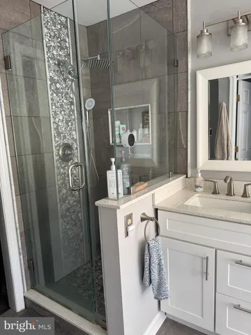 $3,200 | 20691 Southwind Terrace, Ashburn, VA 20147