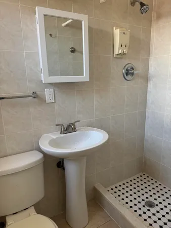 $2,500 | 605 84th Street, Miami Beach, FL 33141