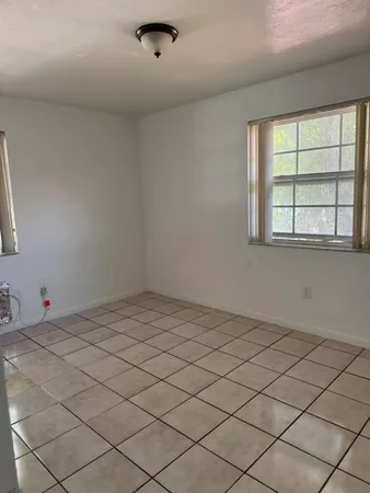 $2,500 | 605 84th Street, Miami Beach, FL 33141