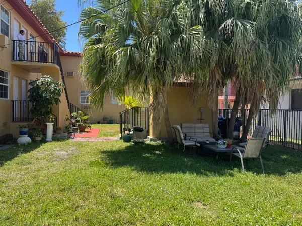 $2,500 | 605 84th Street, Miami Beach, FL 33141