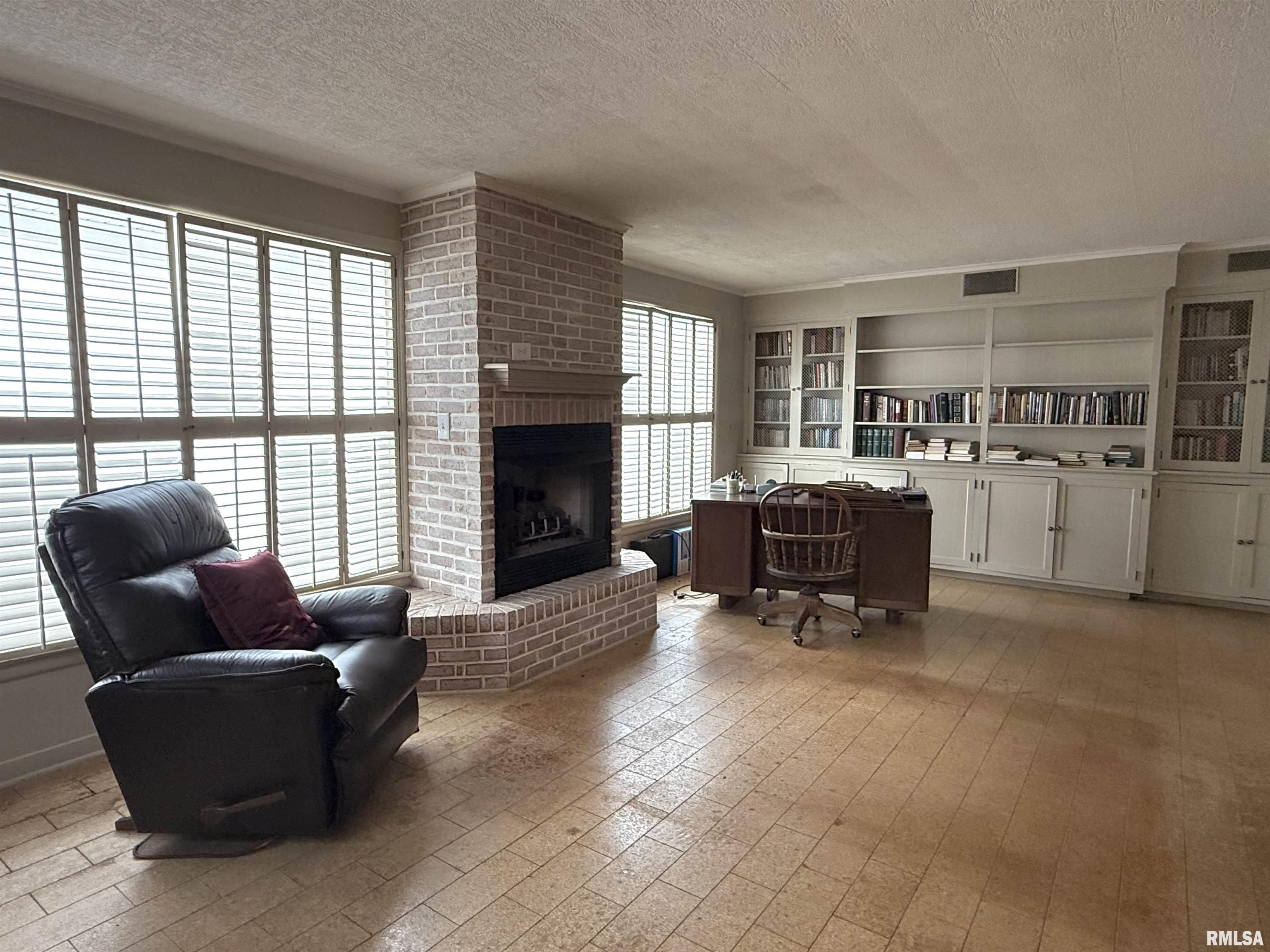 215 3rd Street Carmi, IL 62821 - Photo 20 of 39