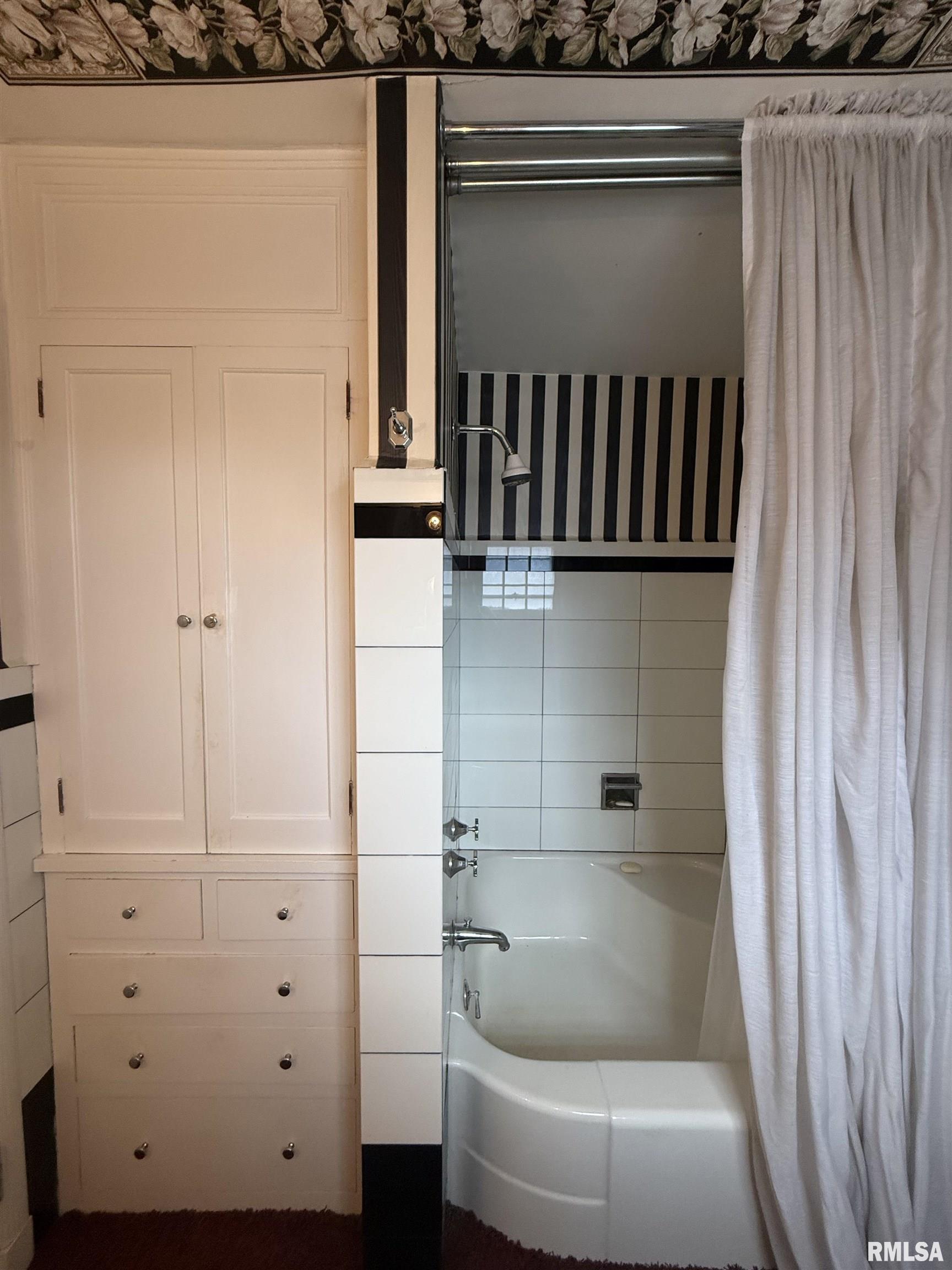 215 3rd Street Carmi, IL 62821 - Photo 32 of 39