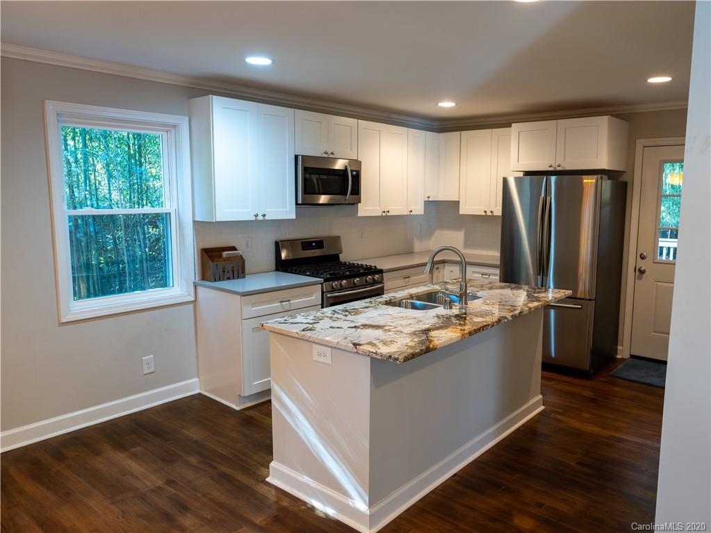 807 Manhasset Road Charlotte, NC 28209 - Photo 8 of 25 Gallery Image 8