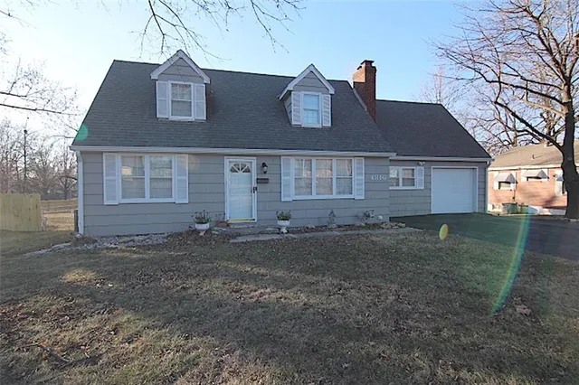 $239,900 | 4816 Blue Ridge Boulevard, Kansas City, MO 64133