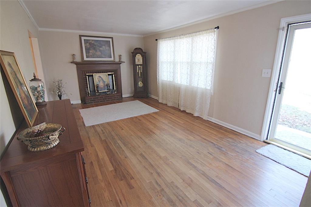 4816 Blue Ridge Boulevard Kansas City, MO 64133 - Photo 6 of 22