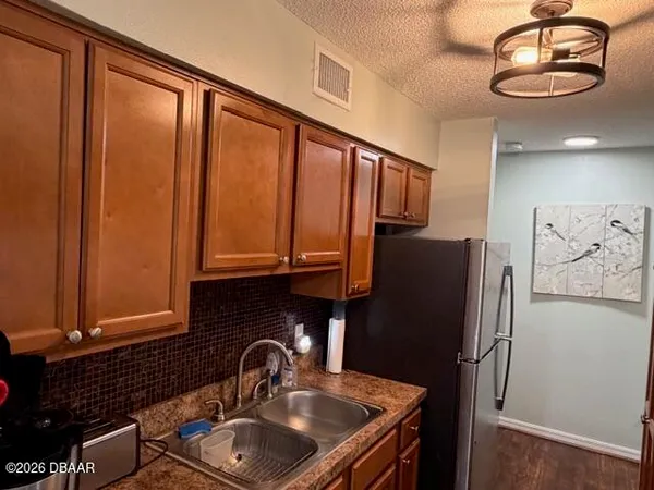 $1,800 | 1401 South Palmetto Avenue, Unit 615, Daytona Beach, FL 32114