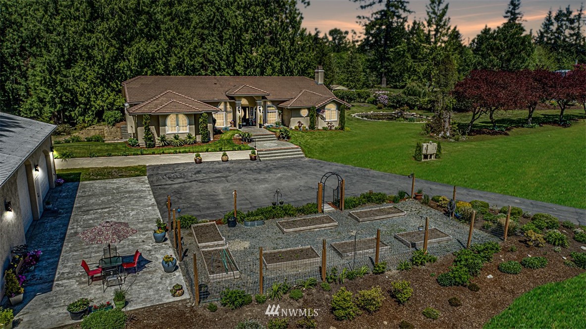 16813 Three Lakes Road Snohomish, WA 98290 - Photo 1 of 39 Gallery Image 1