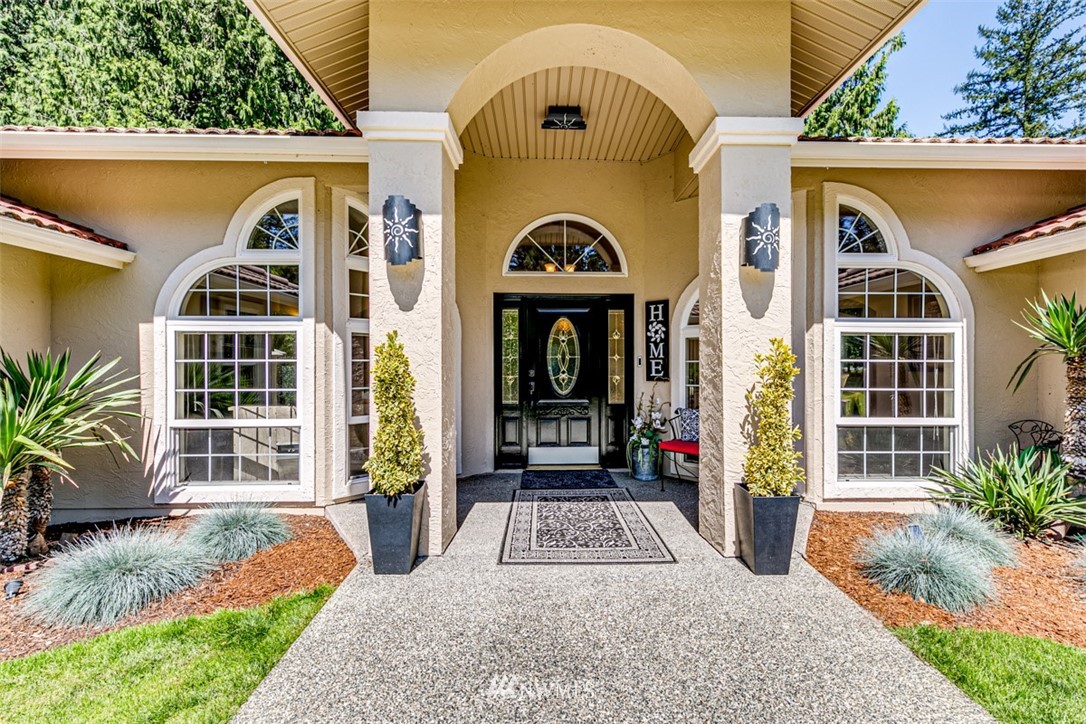 16813 Three Lakes Road Snohomish, WA 98290 - Photo 2 of 39 Gallery Image 2
