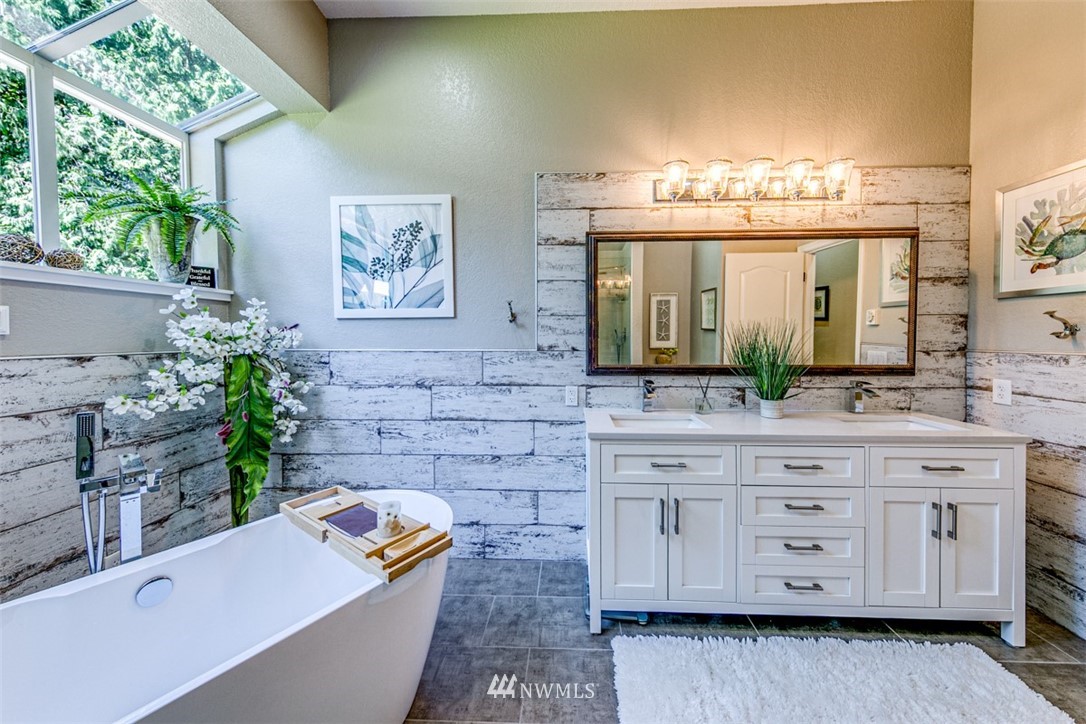 16813 Three Lakes Road Snohomish, WA 98290 - Photo 18 of 39 Gallery Image 18