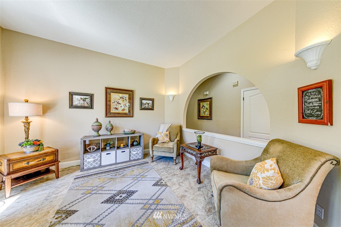 16813 Three Lakes Road Snohomish, WA 98290 - Photo 4 of 39 Gallery Image 4